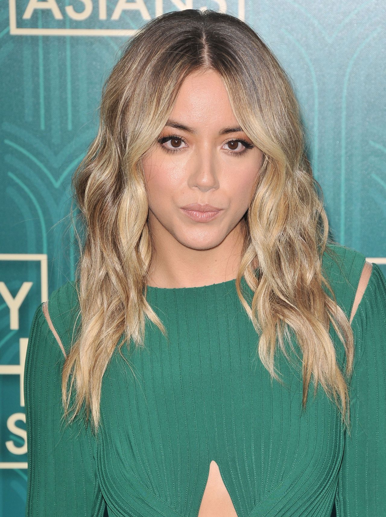 Chloe Bennet - 