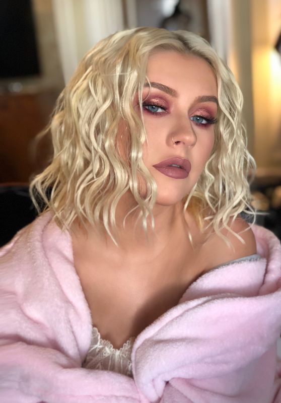 Christina Aguilera - Personal Pics, August 2018