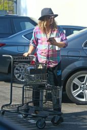 Drew Barrymore and Cameron Diaz - Grocery Shopping at Bristol Farms in Hollywood 08/06/2018