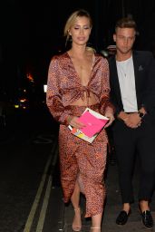 Ferne McCann - Celebrating Her 28th Birthday With Friends At Mayfair
