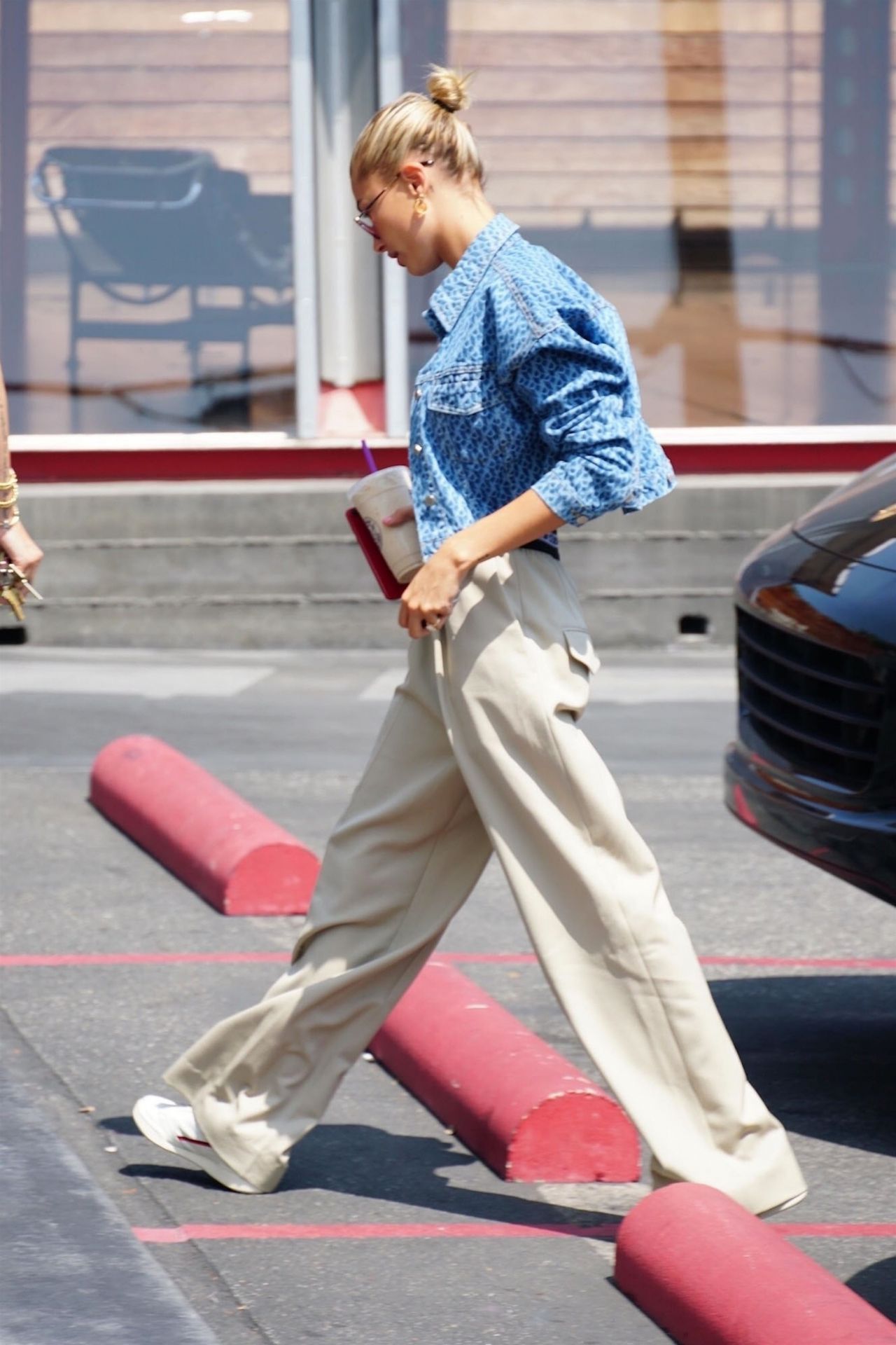 Hailey Baldwin Style - Out in West Hollywood 08/27/2018 • CelebMafia