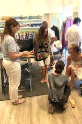 Jennifer Lopez - Shopping in Capri 08/07/2018