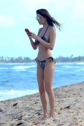 Julia Pereira in Bikini at the beach in Bahia 08/27/2018