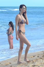 Julia Pereira in Bikini at the beach in Bahia 08/27/2018