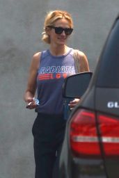 Julia Roberts - Leaving a Gym in Malibu 08/09/2018