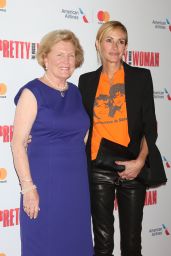 Julia Roberts - "Pretty Woman" Musical Tribute Performance in NY