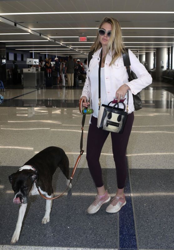 Kate Upton in Travel Outfit - LAX 08/27/2018
