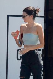 Kendall Jenner Casual Style - Shopping in West Hollywood 08/07/2018
