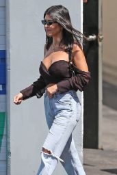 Kourtney Kardashian in Ripped Jeans - Calabasas 07/31/2018