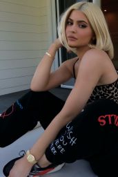 Kylie Jenner - Personal Pics 08/28/2018