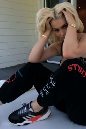 Kylie Jenner - Personal Pics 08/28/2018