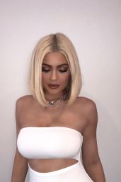 Kylie Jenner – Social Media 08/15/2018