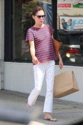 Lara Flynn Boyle in Casual Outfit - Los Angeles 08/26/2018