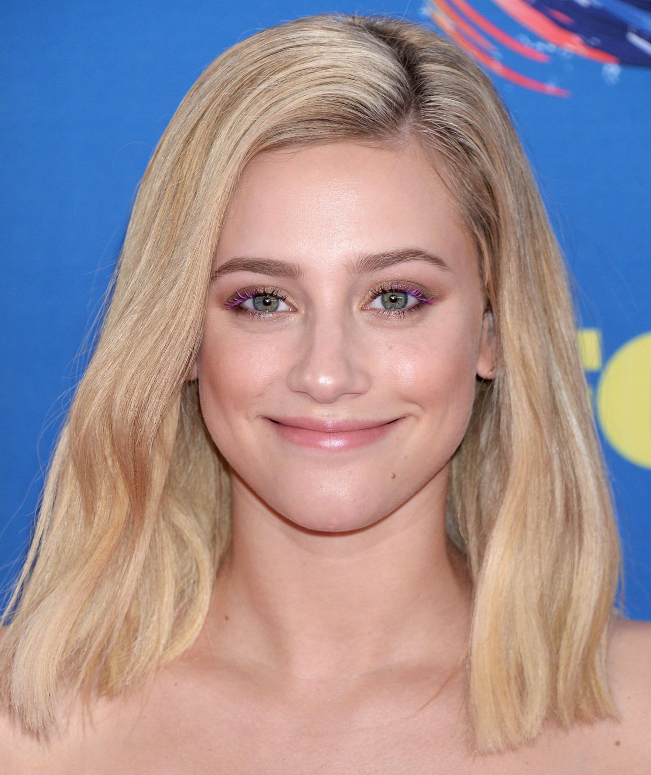 Lili Reinhart – Teen Choice Awards 2018 • CelebMafia