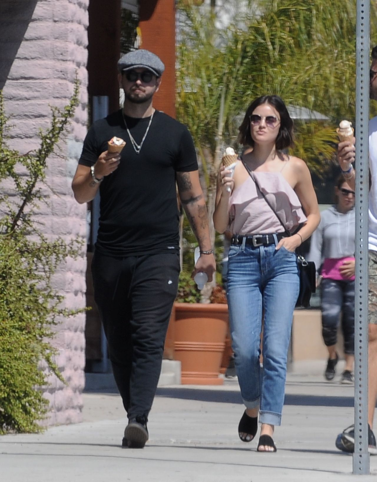 Lucy Hale at Mendocino Farms Sandwich Market in Sherman Oaks 08/05/2018