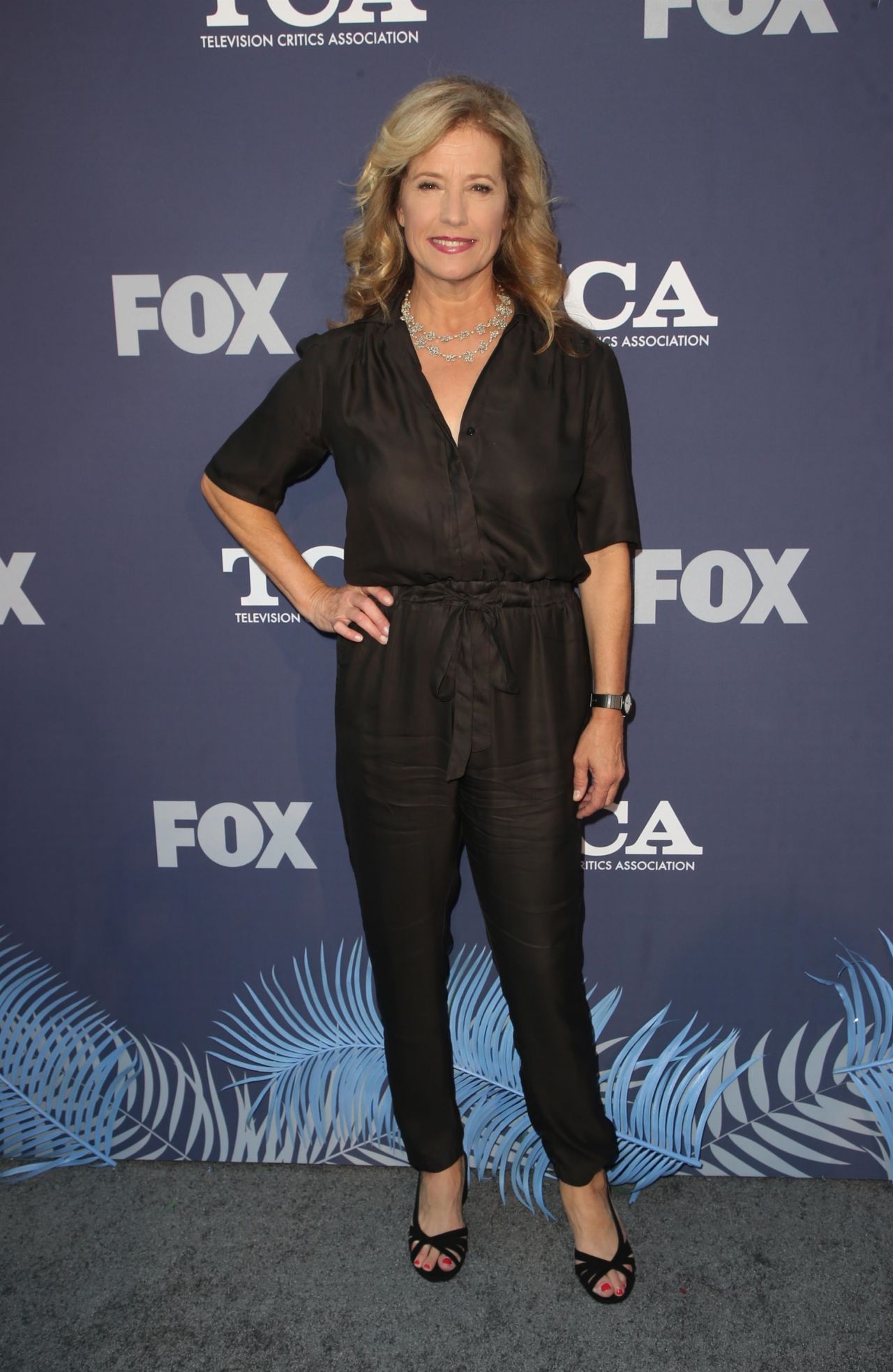 Nancy travis