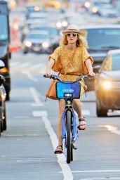 Naomi Watts Riding a Citi Bike in Tribeca, NYC 08/07/2018