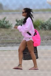 Rihanna at Airport in Barbados 08/19/2018