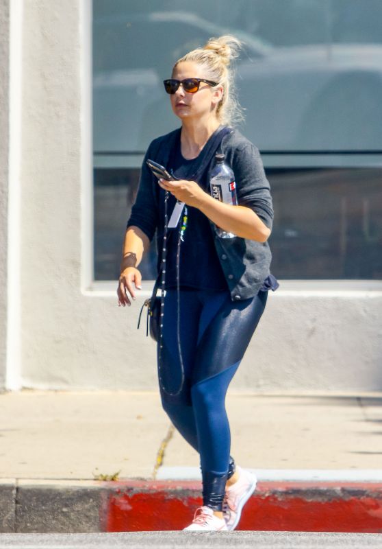 Sarah Michelle Gellar - Out in LA 08/14/2018