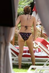 Selma Blair in Bikini by the Pool in Miami 08/07/2018