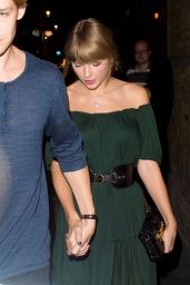 Taylor Swift and Joe Alwyn at Hawksmoor Steak Restaurant in London 08/24/2018