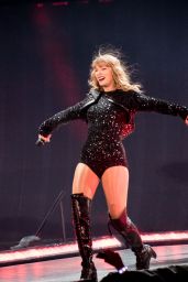 Taylor Swift Performs in Toronto 08/03/2018