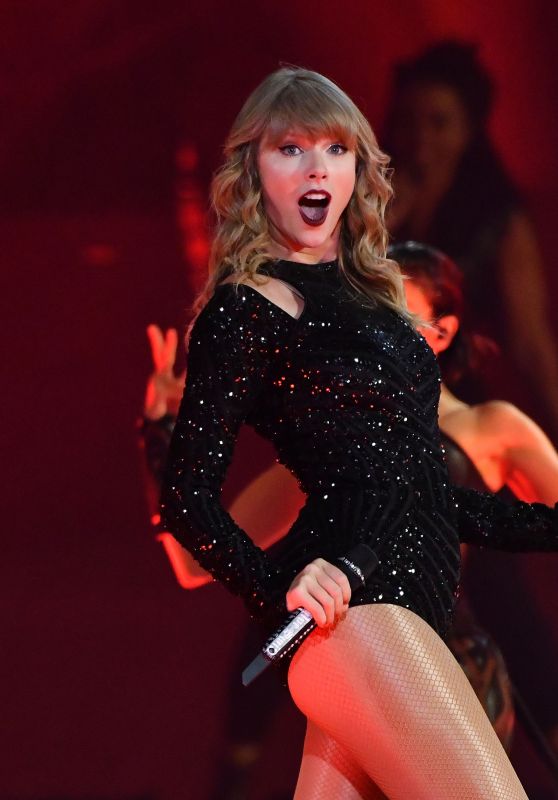 Taylor Swift - Reputation Stadium Tour in Detroit 08/28/2018