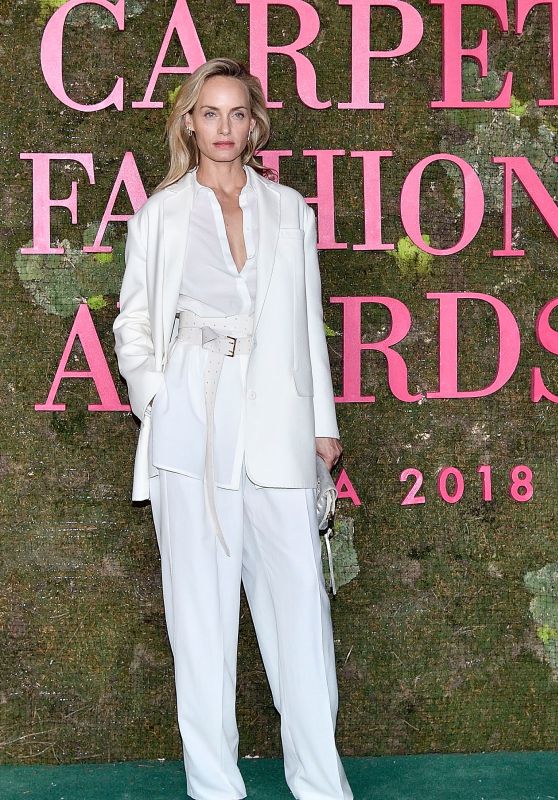 Amber Valletta – Green Carpet Fashion Awards in Milan 09/23/2018