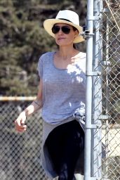 Angelina Jolie - Hike in Los Angeles 09/03/2018