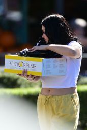 Ariel Winter - Out in Los Angeles 09/15/2018
