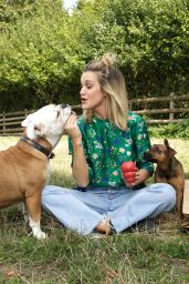Ashley Roberts - "Face Of Amazon Pets" Promotion at Mudchute Farm in London
