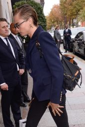 Cara Delevingne - Arriving at Her Hotel in Paris 09/28/2018