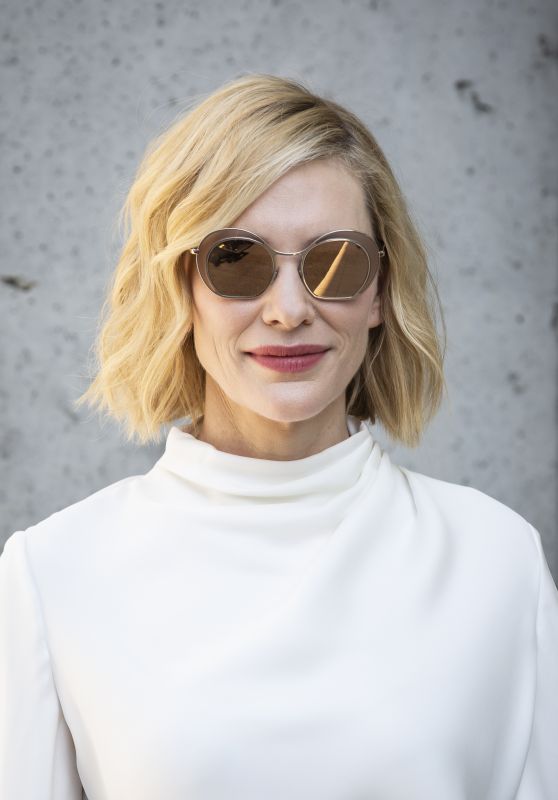 Cate Blanchett - Armani Fashion Show at Milan Fashion Week 09/23/2018