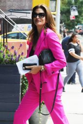 Cindy Crawford - Arriving for Lunch at While We Are Young Kitchen And Cocktails in NYC