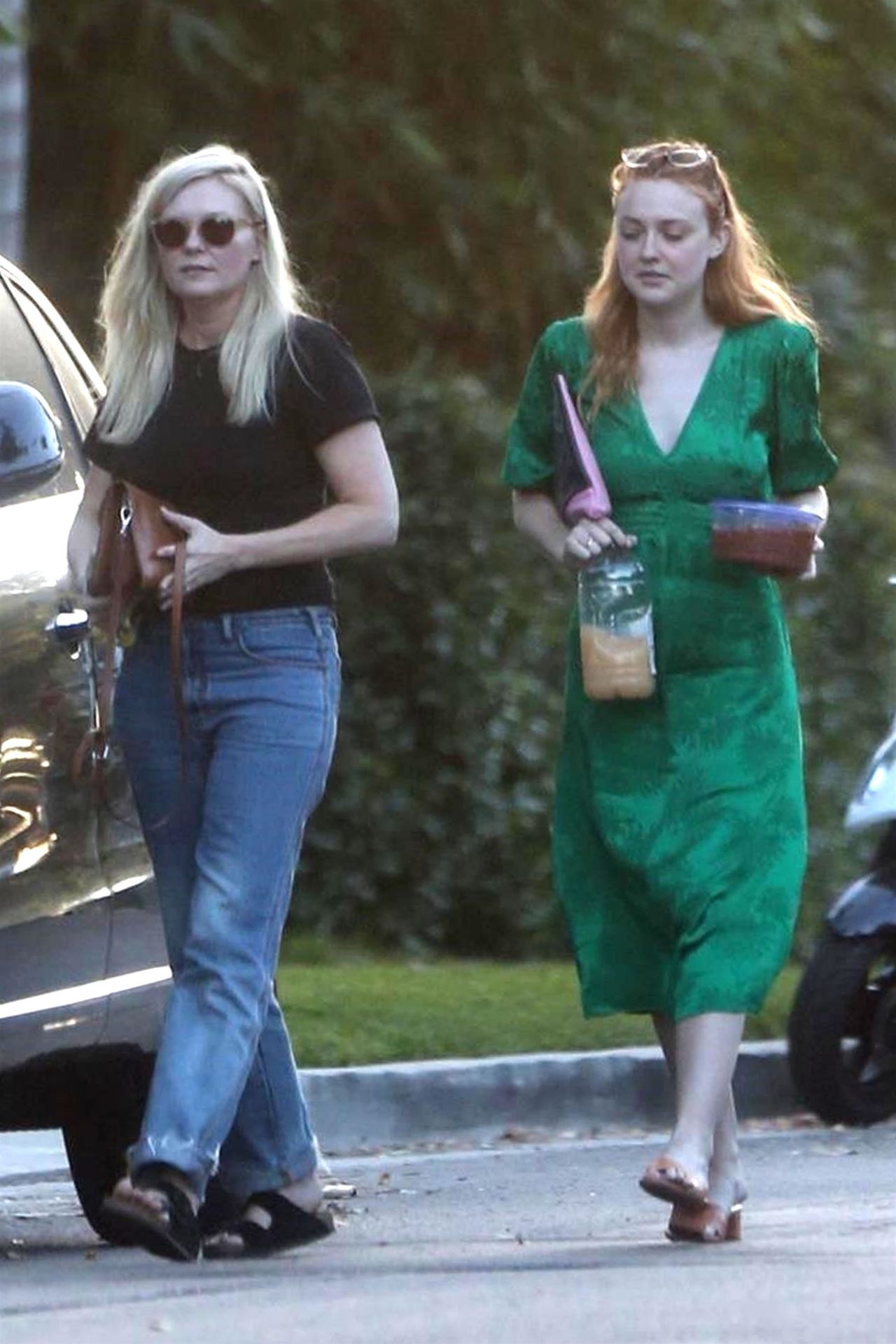 dakota-fanning-and-kirsten-dunst-heading-to-a-small-house-party-in-los-angeles-09-19-2018-0.jpg