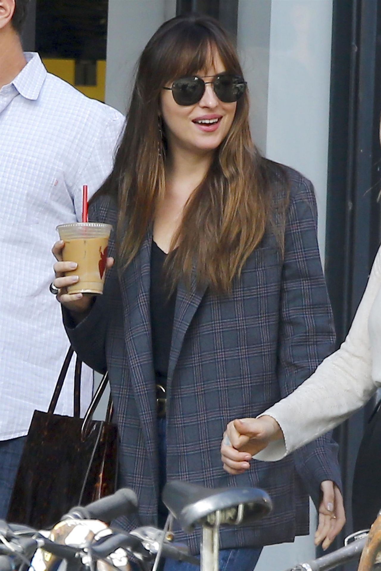 Dakota Johnson Shopping in New York City 09/17/2018 • CelebMafia