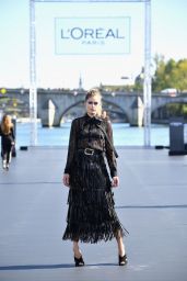 Doutzen Kroes Walks L’Oreal Fashion Show in Paris 09/30/2018