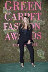 Elle MacPherson – Green Carpet Fashion Awards in Milan 09/23/2018