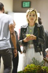 Emilia Clarke Night Out at the Providence Restaurant in LA 09/07/2018