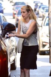 Emma Roberts Makeup Free - Out in LA 09/24/2018