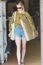 Emma Roberts - Picks Up Art at a Gallery in LA 09/01/2018