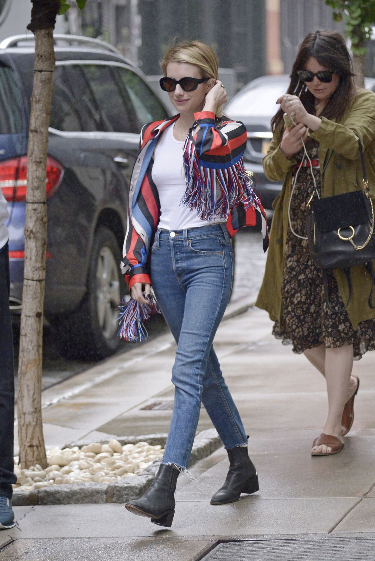 Emma Roberts Street Style - NYC 09/10/2018 • CelebMafia