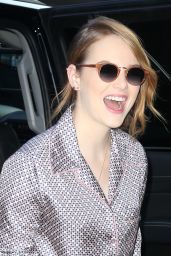 Emma Stone in High Waisted Dark Jeans in NYC 09/19/2018