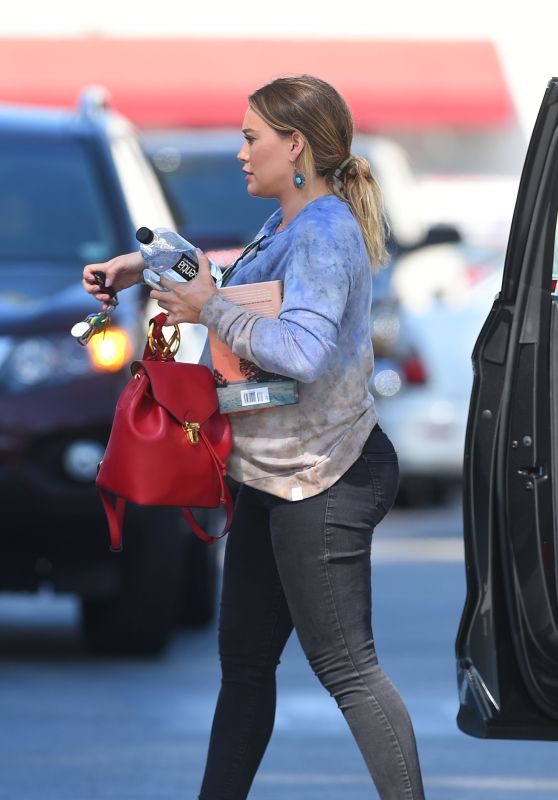 Hilary Duff - Out in Los Angeles 09/24/2018