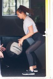 Irina Shayk Working Out at a Gym in LA 09/25/2018