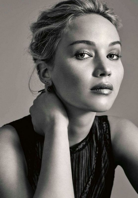 Jennifer Lawrence - Photoshoot for Vogue Spain, September 2018
