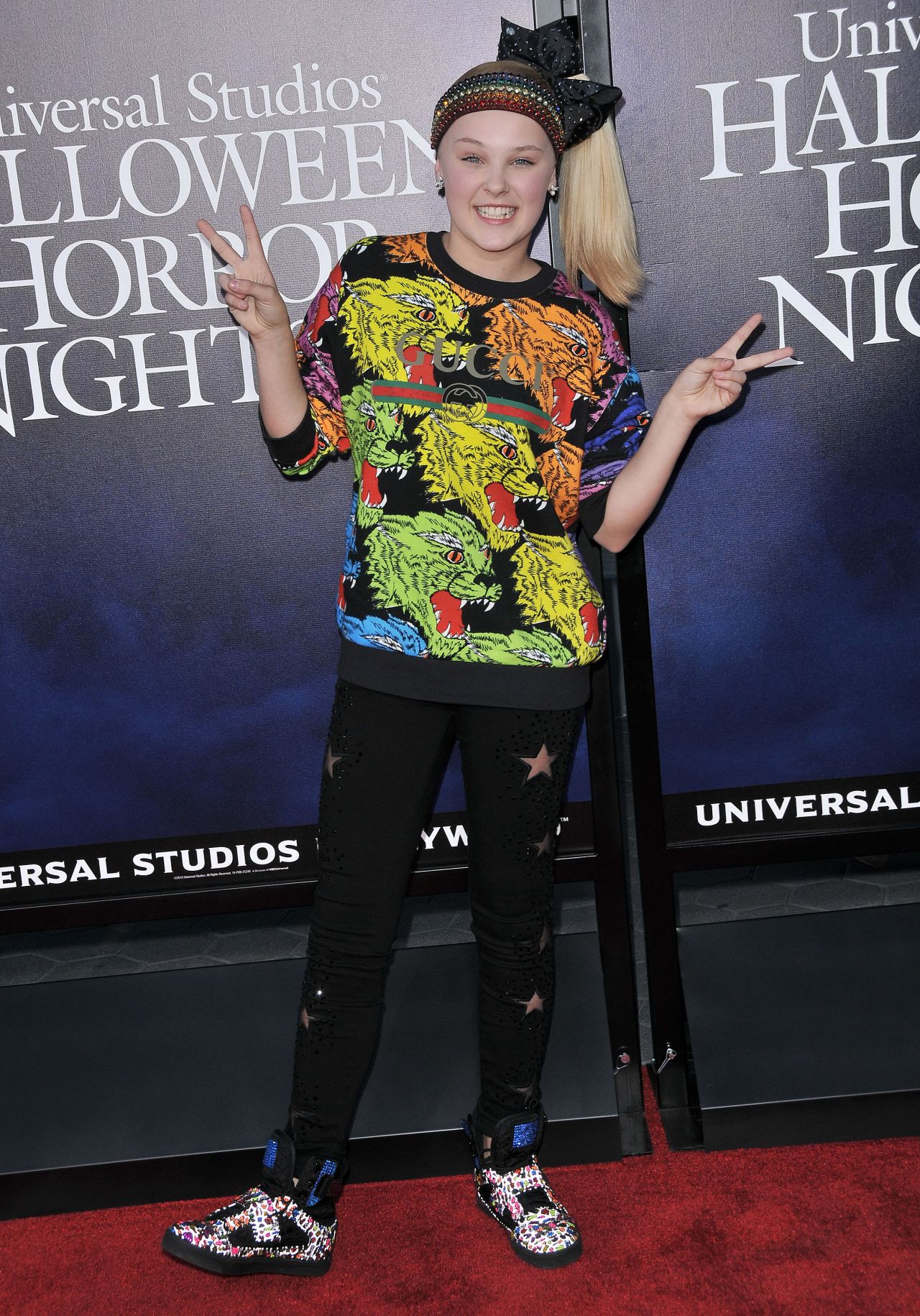 JoJo Siwa - Universal Studios "Halloween Horror Nights" in Hollywood 09