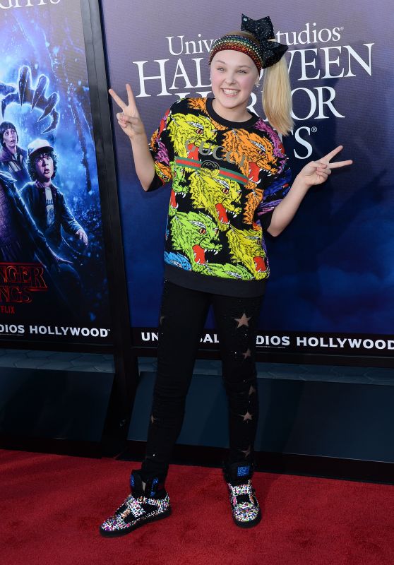 JoJo Siwa - Universal Studios "Halloween Horror Nights" in Hollywood 09/14/2018