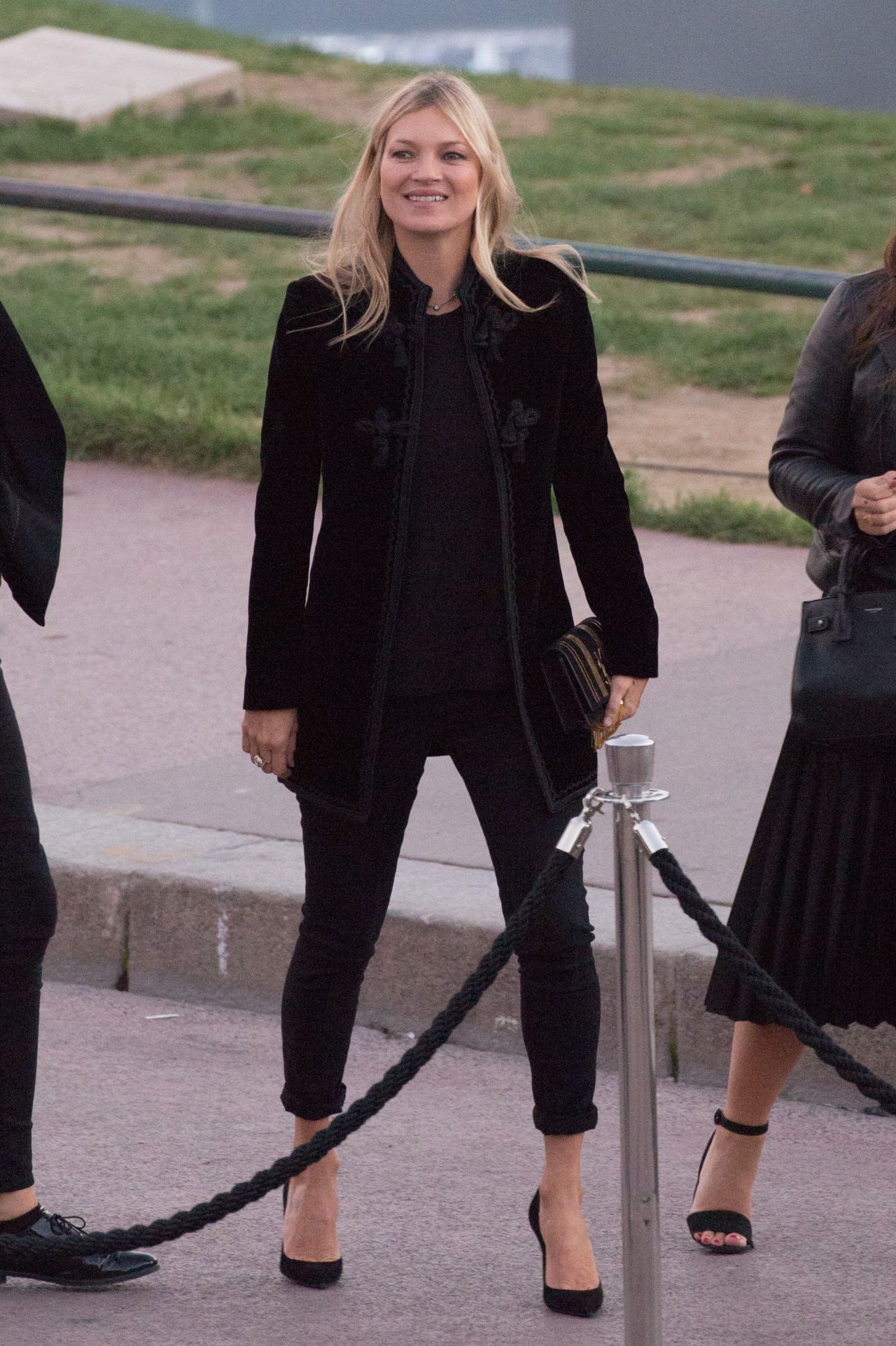 Kate Moss – Saint Laurent Show, Paris Fashion Week 09/25/2018 • CelebMafia