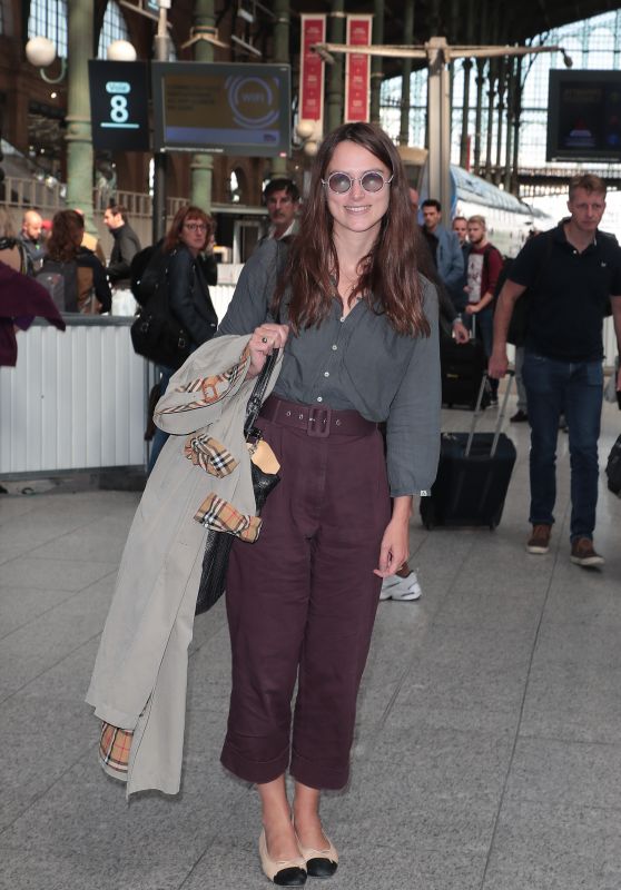 Keira Knightley - Arriving in Paris by the Eurostar from London 09/27/2018